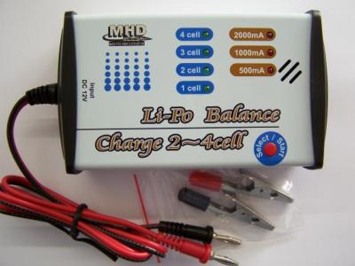 CHARGEUR AVEC EQUILIBREUR LIPO  1 A 4 ELEMENTS